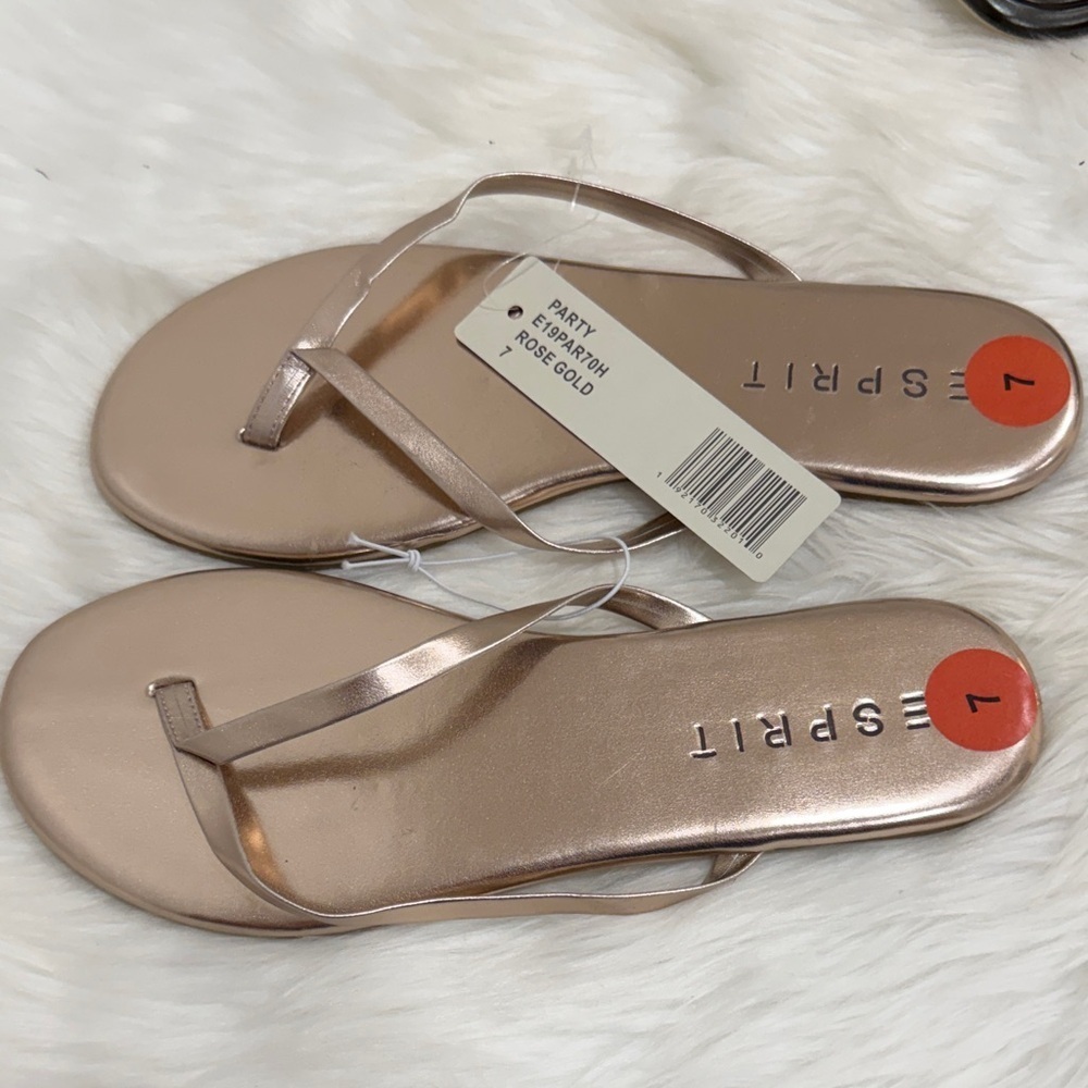 Esprit Sz 7 Women's rose gold Metallic Sandals NWT